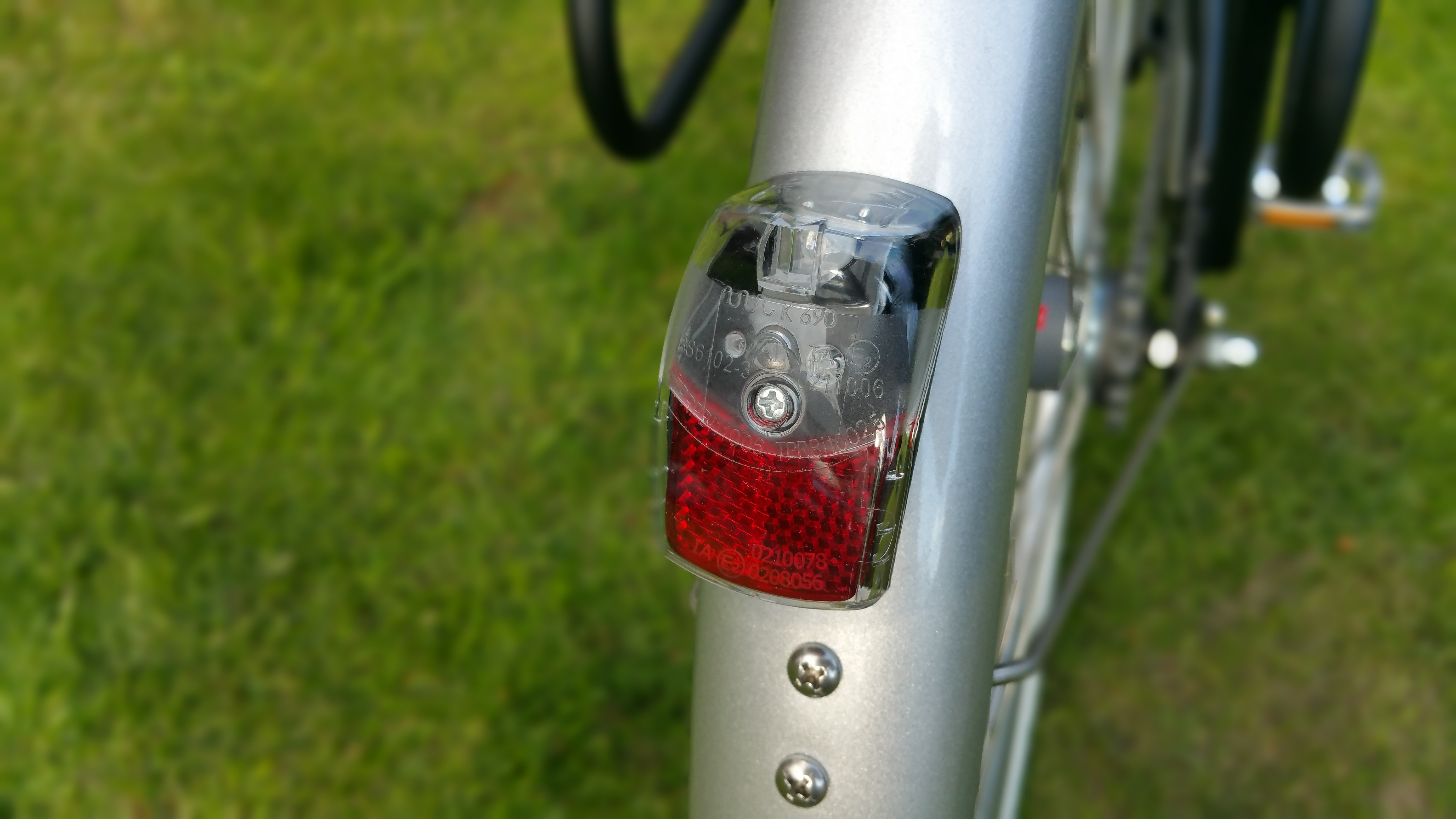 momentum-model-t-rear-led-light