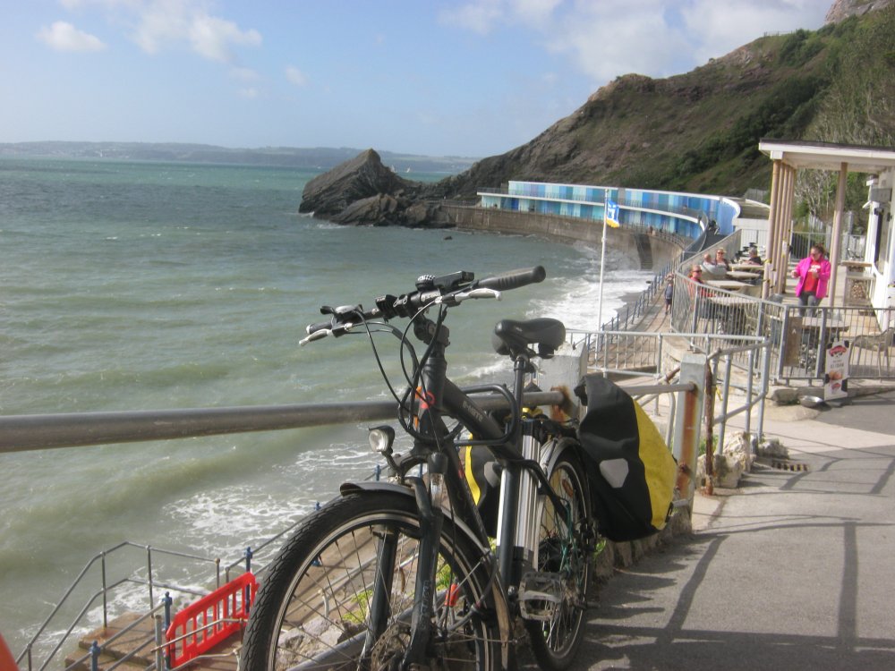 Torquay220820003.thumb.JPG.701fadd9ac22b8452c73a1823d2c05aa.JPG