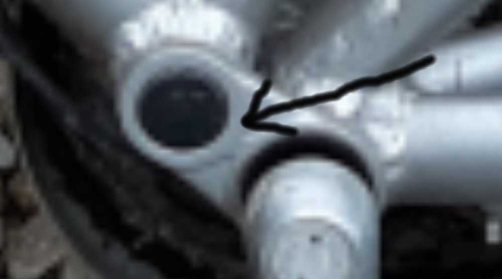 strangebikeBB.thumb.jpg.3489ddf7ce638a1f57e2b4c9a49845aa.jpg