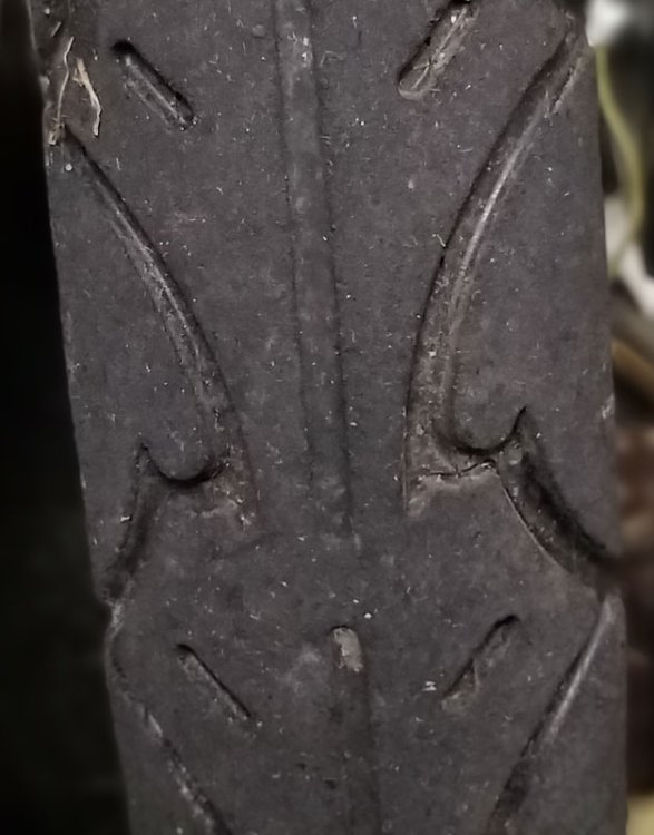 tyre-wear_17.5_22.thumb.jpg.2ce084ced76ad7e9bdf33e48056dca88.jpg